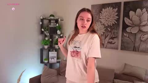 Lora online show from 02/16/26, 01:13