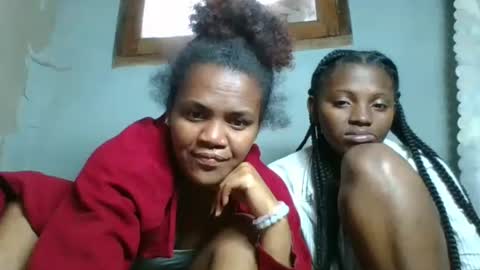 clarisse98 online show from 10/24/25, 05:15