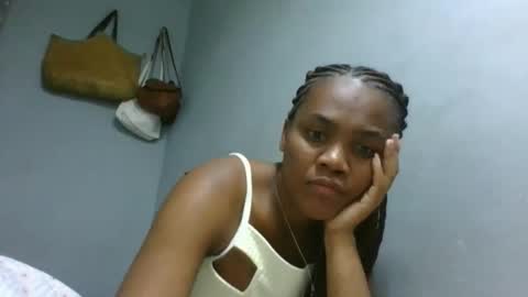 clarisse98 online show from 12/18/25, 06:14