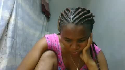 clarisse98 online show from 12/23/25, 10:46