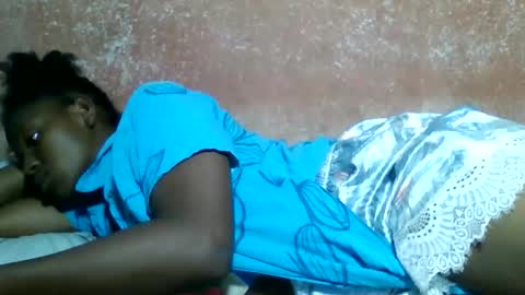 clarisse98 online show from 04/03/26, 05:11