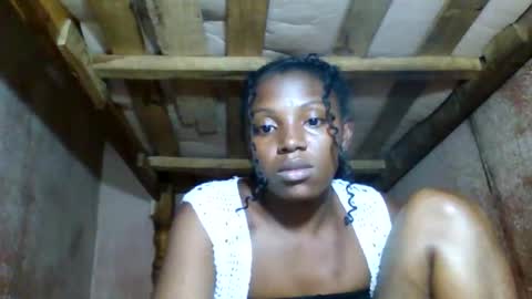 Snapshot of clarisse98 chatting on 05/11/26, 07:00 clarisse98 online show from 05/11/26, 07:00