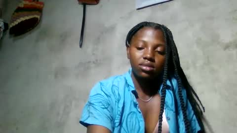 Snapshot of clarisse98 chatting on 05/27/26, 04:31 clarisse98 online show from 05/27/26, 04:31