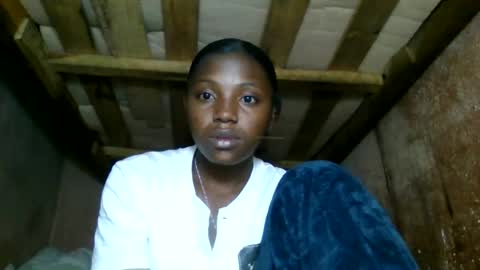 Snapshot of clarisse98 chatting on 06/07/26, 07:34 clarisse98 online show from 06/07/26, 07:34