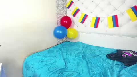 Snapshot of clarita_hills chatting on 06/17/26, 07:59 Clarita hill online show from 06/17/26, 07:59