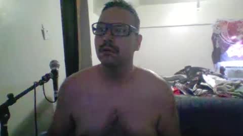 clark_kent1986 online show from 04/19/26, 09:17