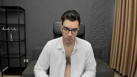 Snapshot of clarkslade chatting on 10/16/25, 10:27 ClarkSlade online show from 10/16/25, 10:27