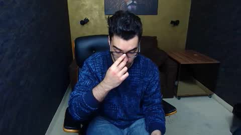 Snapshot of clarkslade chatting on 10/29/25, 11:23 ClarkSlade online show from 10/29/25, 11:23