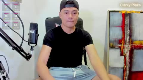 Snapshot of clarkyplaze chatting on 06/05/26, 12:17 Clark online show from 06/05/26, 12:17