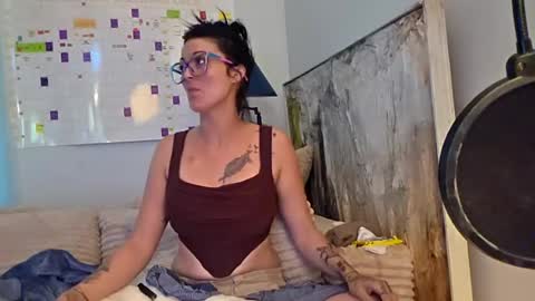 Snapshot of clarnbear chatting on 06/23/26, 11:58 clarnbear online show from 06/23/26, 11:58