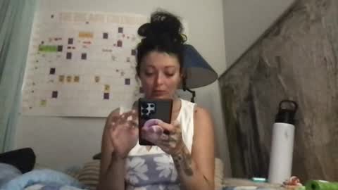 Snapshot of clarnbear chatting on 07/27/26, 08:32 clarnbear online show from 07/27/26, 08:32