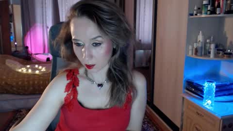 classyinna online show from 11/13/25, 08:46