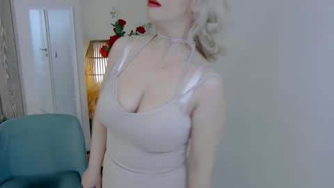 Snapshot of classytinna chatting on 04/25/26, 05:32 Classy Tinna online show from 04/25/26, 05:32