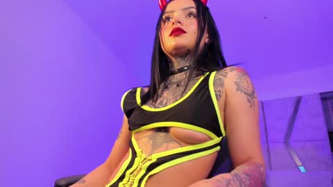 Cleo Adams online show from 02/04/25, 07:29