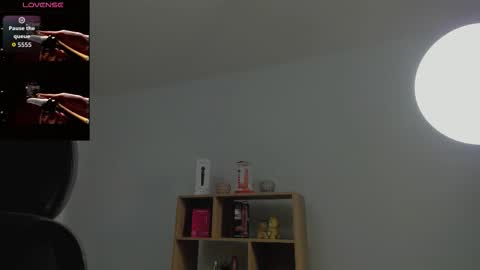 Cleo Adams online show from 10/11/25, 04:22