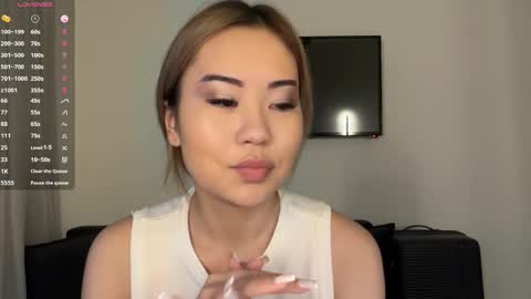 Lili online show from 04/04/26, 01:08