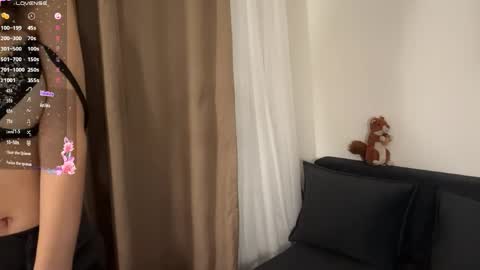 Lili online show from 04/18/26, 07:07
