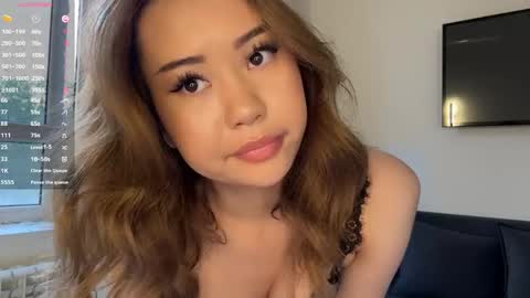 Lili online show from 04/22/26, 01:23