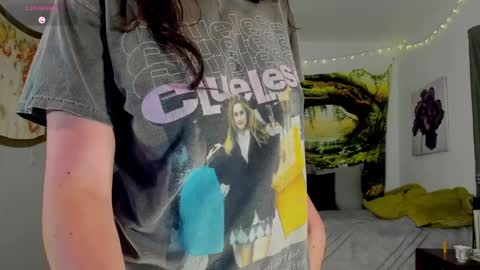 Cleo Schedule Updates online show from 04/09/26, 01:27