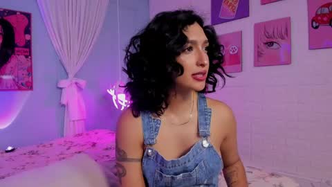 Cleo  online show from 04/22/26, 11:45