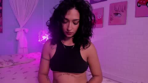 Snapshot of cleo_foxx chatting on 06/13/26, 05:00 Cleo online show from 06/13/26, 05:00