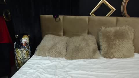 Cleo online show from 10/27/25, 09:19