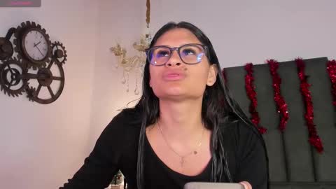 Snapshot of cleopatraa1 chatting on 11/23/25, 06:19 Cleopatra online show from 11/23/25, 06:19