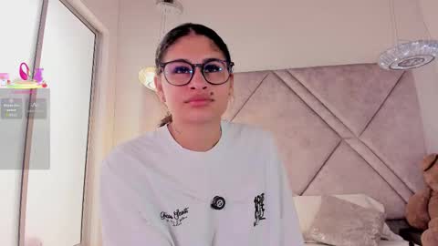 Snapshot of cleopatraa1 chatting on 11/30/25, 05:50 Cleopatra online show from 11/30/25, 05:50