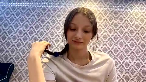 Cleo online show from 12/03/25, 05:44