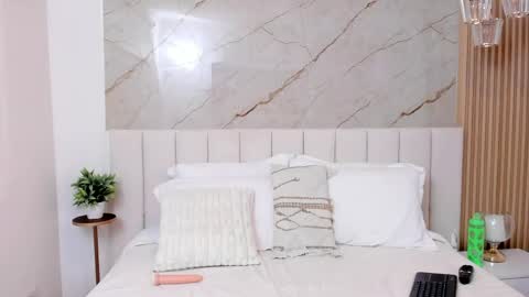   online show from 04/29/26, 08:59