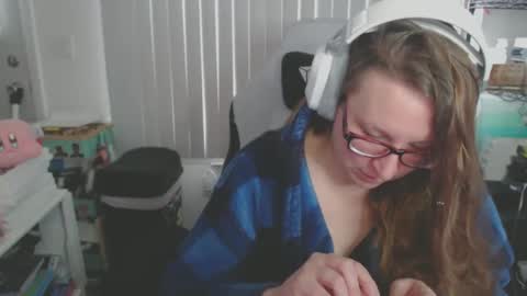 Kate online show from 02/13/25, 04:39