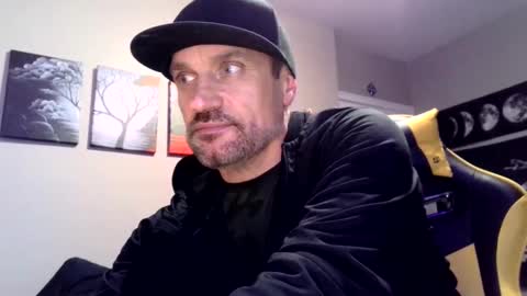 chad online show from 01/01/25, 11:16