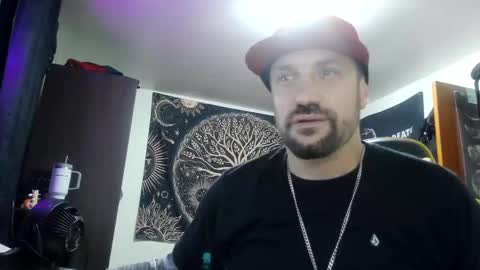 chad online show from 11/17/25, 04:18