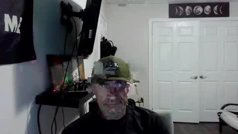Snapshot of clintwood12 chatting on 06/14/26, 03:03 chad online show from 06/14/26, 03:03