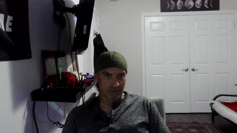 Snapshot of clintwood12 chatting on 06/15/26, 03:09 chad online show from 06/15/26, 03:09