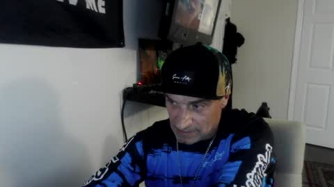 Snapshot of clintwood12 chatting on 06/19/26, 12:15 chad online show from 06/19/26, 12:15