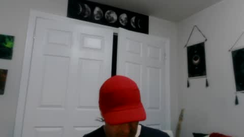Snapshot of clintwood12 chatting on 07/18/26, 02:05 chad online show from 07/18/26, 02:05