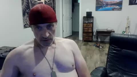 Snapshot of clintwood12 chatting on 07/30/26, 02:16 chad online show from 07/30/26, 02:16