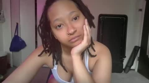 Snapshot of clioenchants chatting on 01/03/25, 02:51 High Queen Clio online show from 01/03/25, 02:51