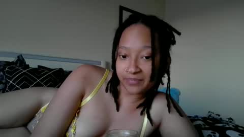 Snapshot of clioenchants chatting on 01/16/25, 11:59 High Queen Clio online show from 01/16/25, 11:59