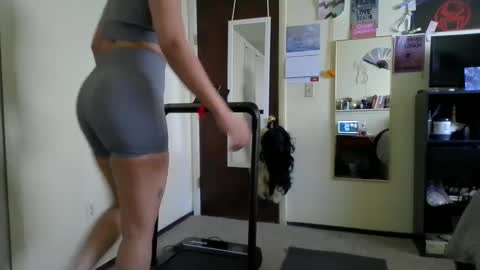 Snapshot of clioenchants chatting on 02/05/25, 05:53 High Queen Clio online show from 02/05/25, 05:53