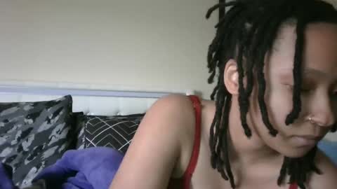 Snapshot of clioenchants chatting on 02/10/25, 10:30 High Queen Clio online show from 02/10/25, 10:30