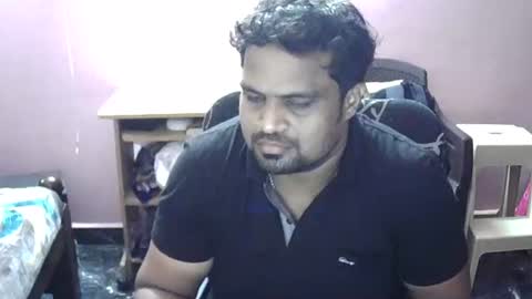 Snapshot of clitorisgspot69 chatting on 11/16/25, 06:57 Raj online show from 11/16/25, 06:57