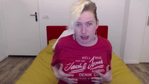 Syl  online show from 02/23/25, 06:34