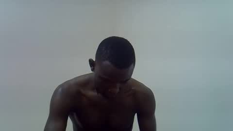 Snapshot of clive_damian chatting on 04/22/26, 04:15 clive_damian online show from 04/22/26, 04:15