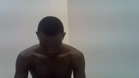 Snapshot of clive_damian chatting on 04/27/26, 04:21 clive_damian online show from 04/27/26, 04:21