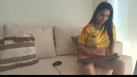 Snapshot of cloe_eevans chatting on 07/07/26, 02:54 Cloe online show from 07/07/26, 02:54