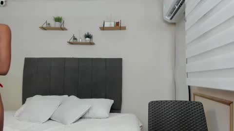 Cloe x Harry online show from 11/09/25, 12:14