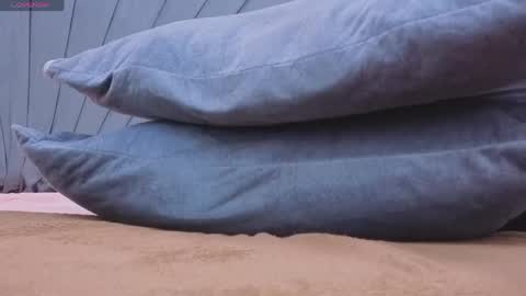 Cloe online show from 04/21/26, 02:34