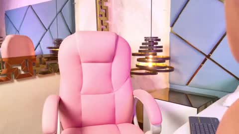 Cloe  online show from 10/01/25, 11:49